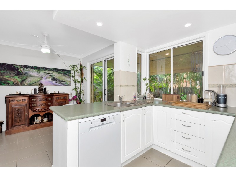 242/125 Hansford Road, Coombabah QLD 4216