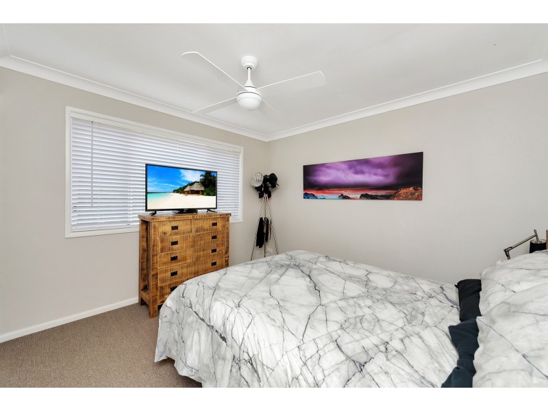 242/125 Hansford Road, Coombabah QLD 4216