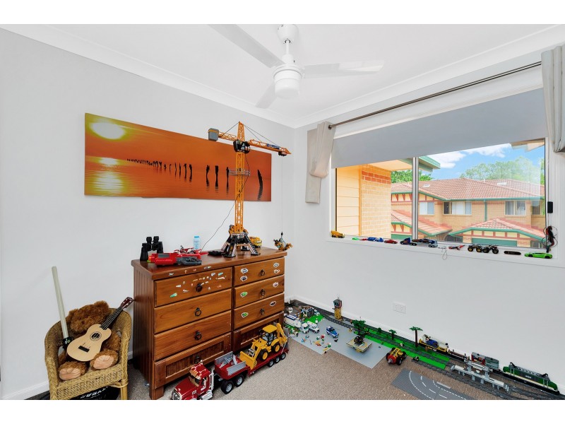 242/125 Hansford Road, Coombabah QLD 4216