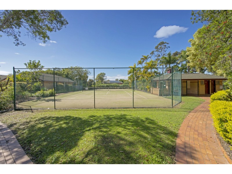 242/125 Hansford Road, Coombabah QLD 4216