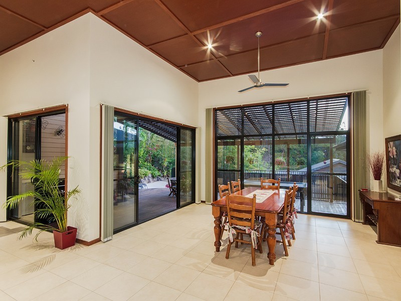 24 Grove Creek Close, Reedy Creek QLD 4227
