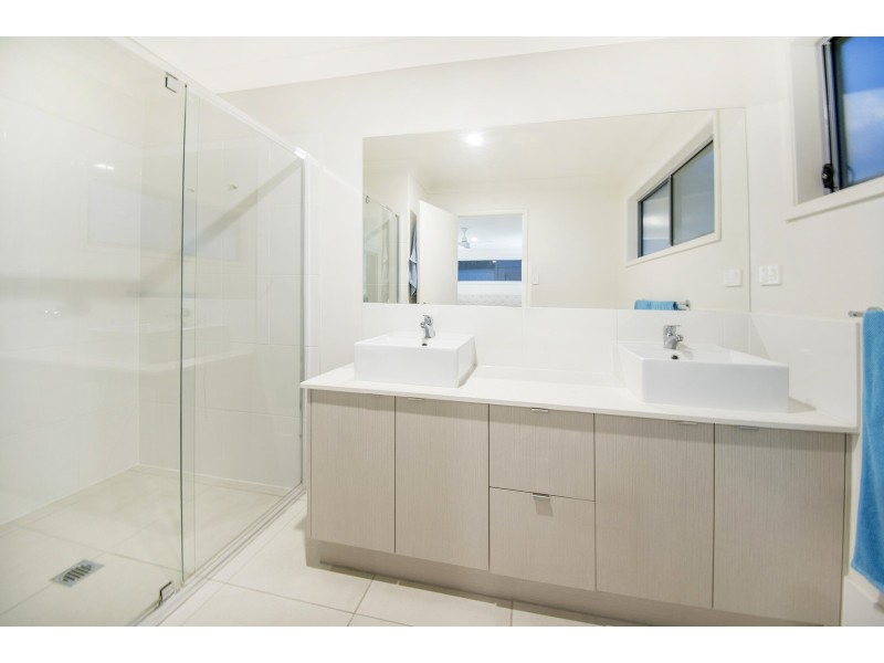 39/1 Tilbury Rise, Upper Coomera QLD 4209