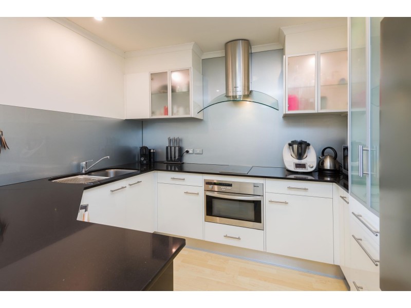 20/14-18 Jennifer Avenue, Runaway Bay QLD 4216