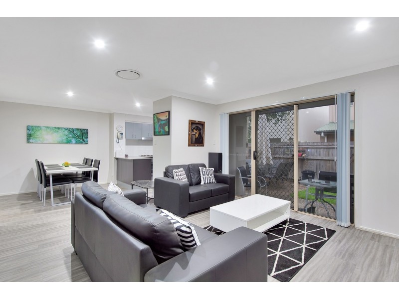 11/2 Weir Drive, Upper Coomera QLD 4209