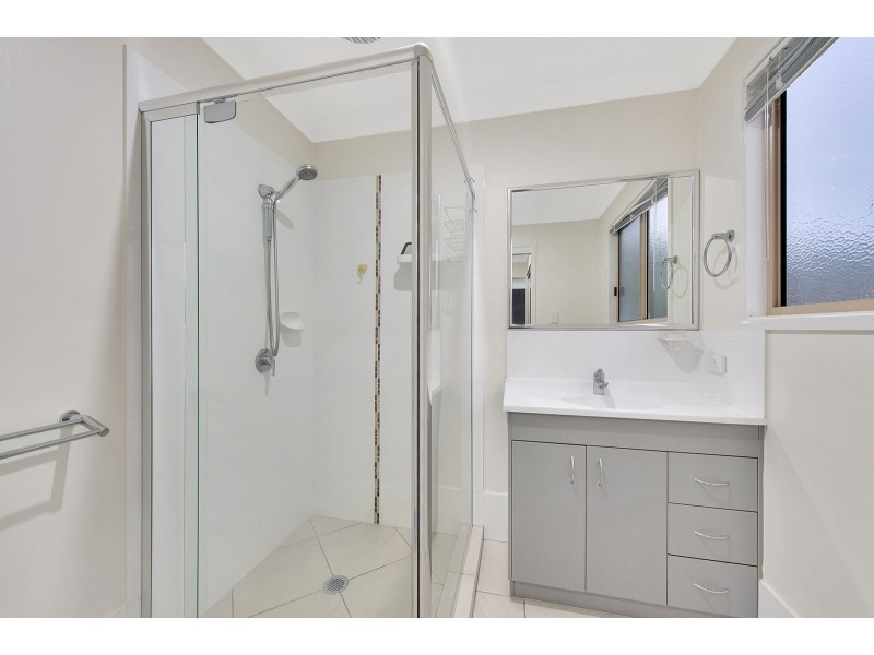 11/2 Weir Drive, Upper Coomera QLD 4209