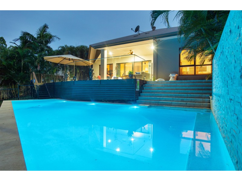 18 Pacha Close, Coomera Waters QLD 4209