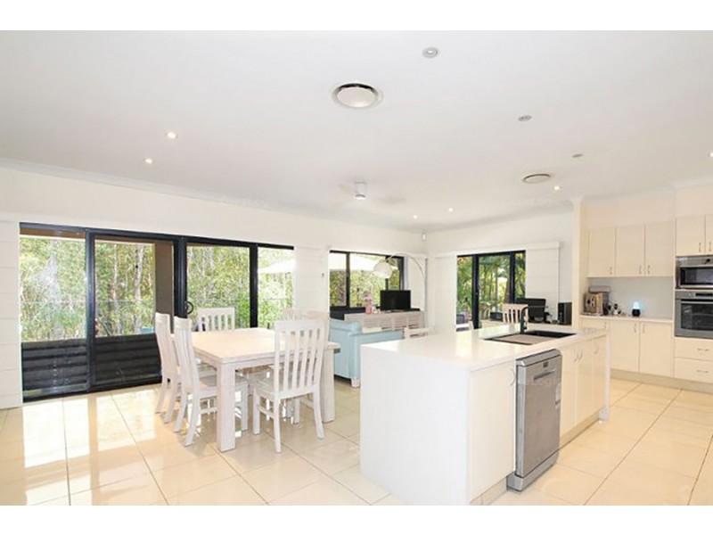 18 Pacha Close, Coomera Waters QLD 4209