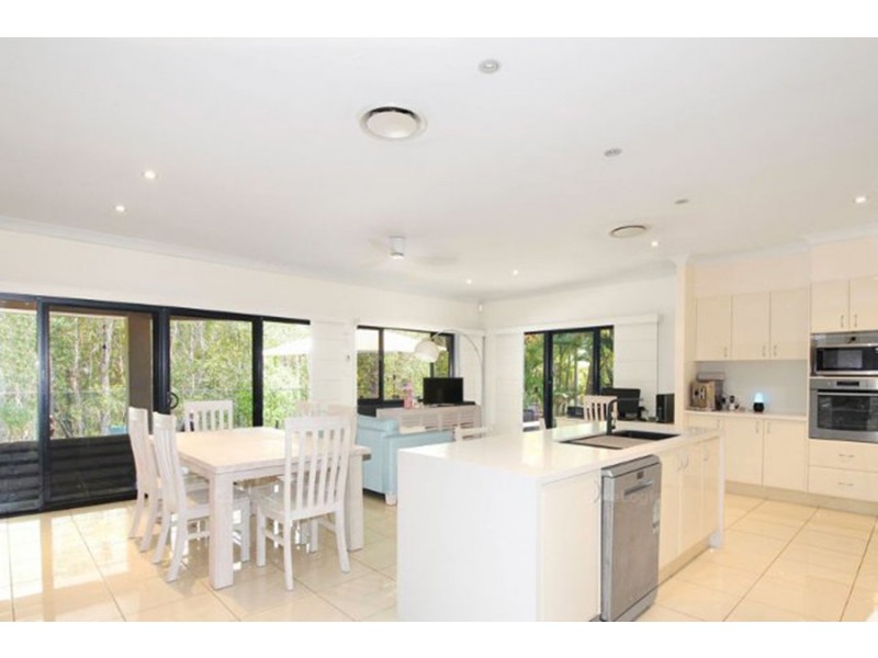 18 Pacha Close, Coomera Waters QLD 4209