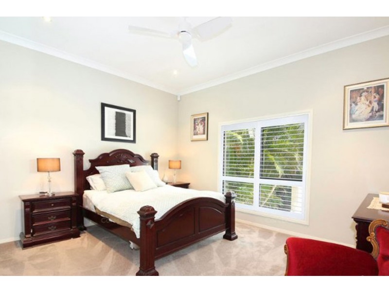 18 Pacha Close, Coomera Waters QLD 4209