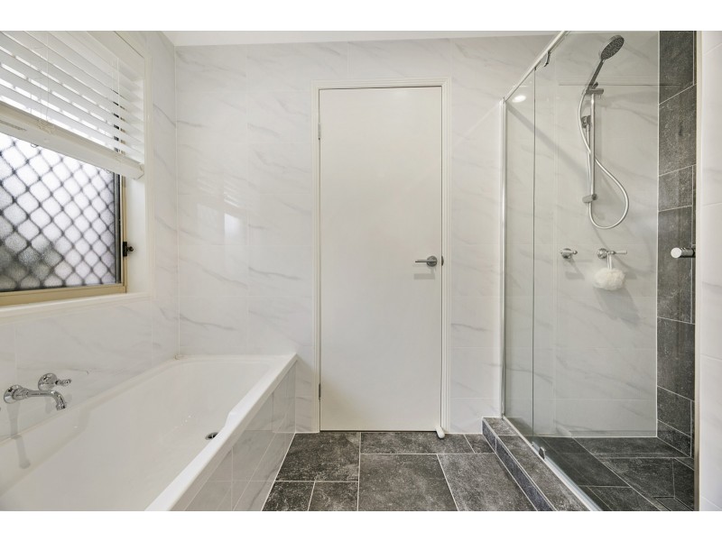 39 Gordonia Drive, Reedy Creek QLD 4227