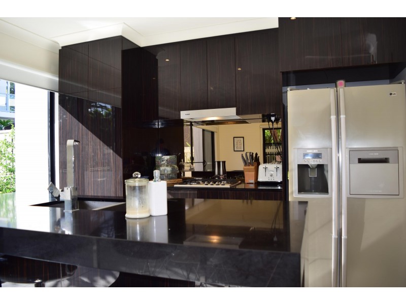 15 Peninsula Drive, Robina QLD 4226