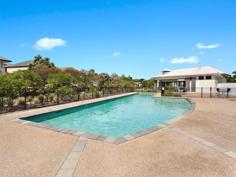 15 Peninsula Drive, Robina QLD 4226