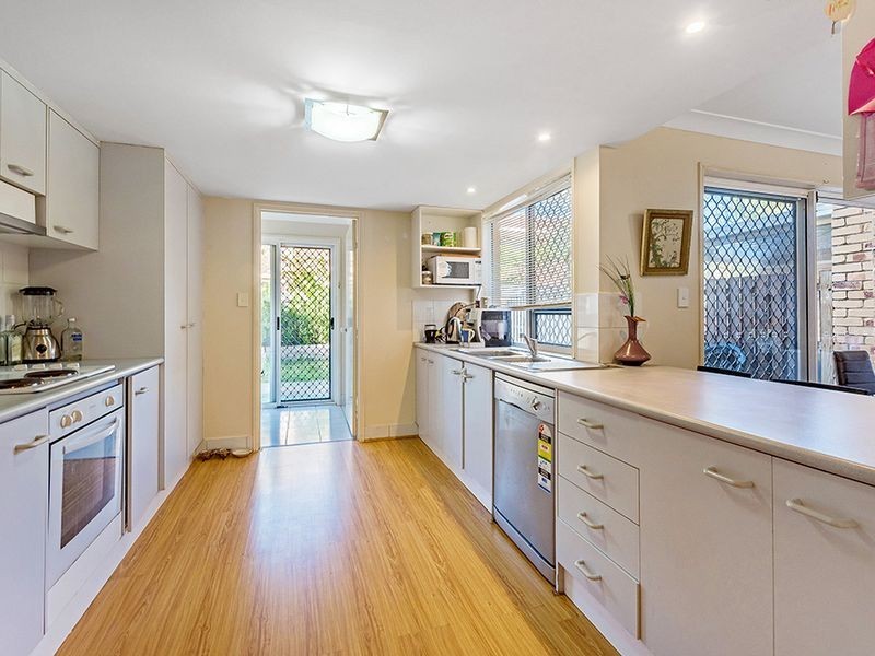 2/258 Christine Avenue, Varsity Lakes QLD 4227