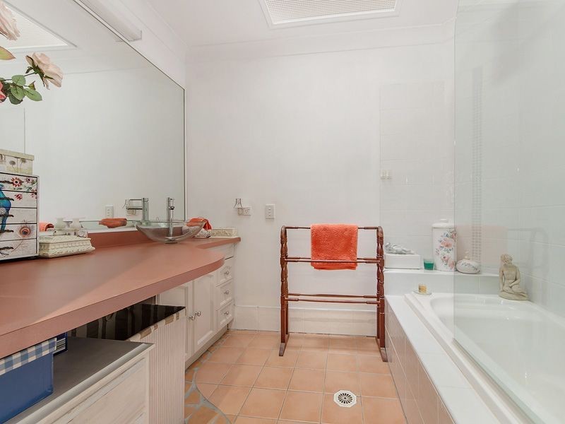 2/34 Glen Eagles Drive, Robina QLD 4226