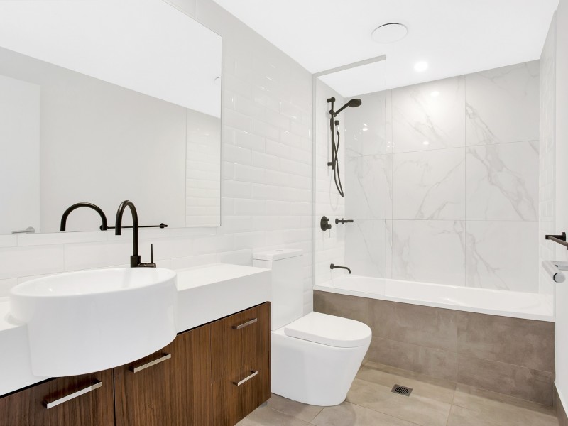 1515 Southlakes/397 Christine Avenue, Varsity Lakes QLD 4227