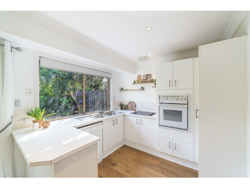 2/28-32 Golden Palms Court, Ashmore QLD 4214