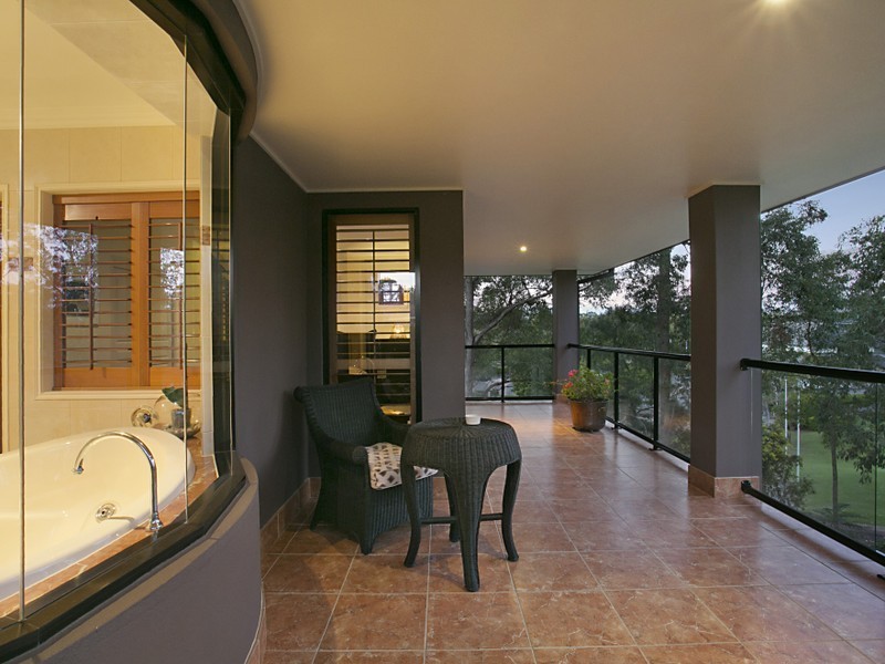 292 Ron Penhaligon Way, Robina QLD 4226