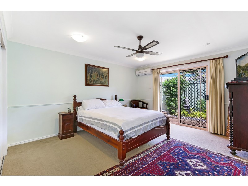 8 Rona Court, Merrimac QLD 4226