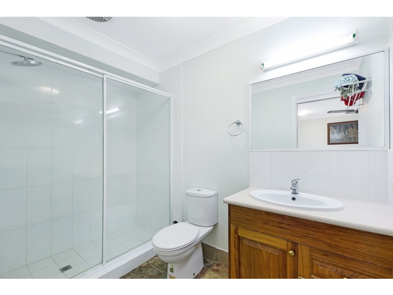 8 Rona Court, Merrimac QLD 4226