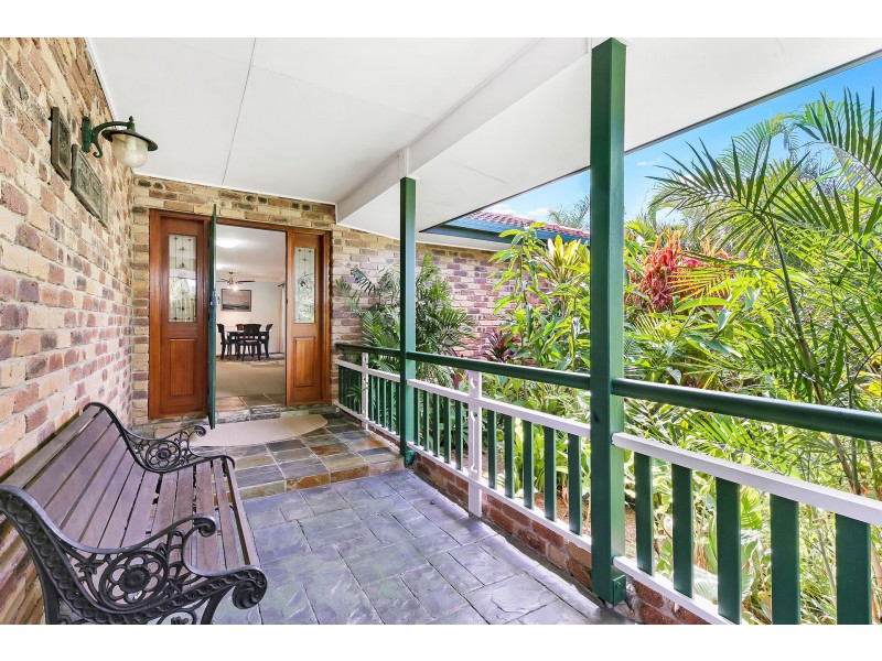 8 Rona Court, Merrimac QLD 4226