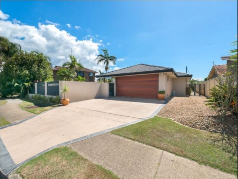 71 Crombie Avenue, Bundall QLD 4217