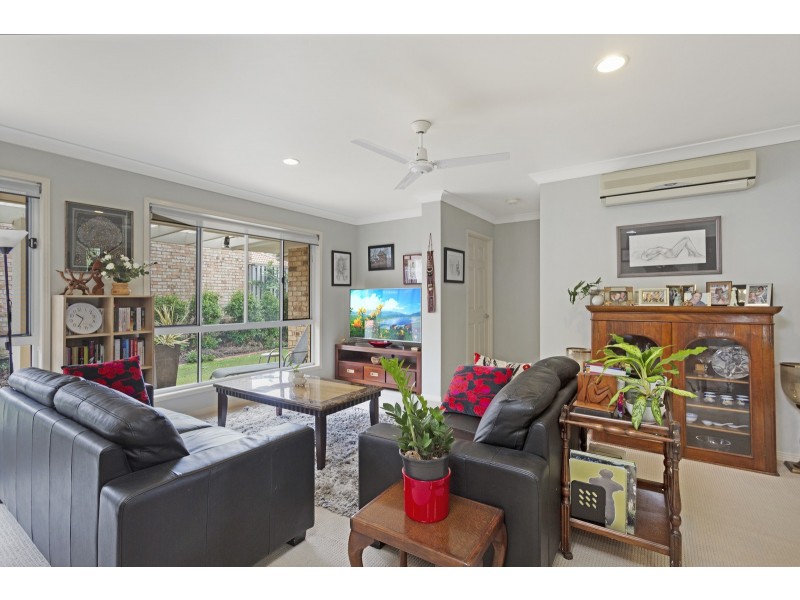 2/53 Mikado Way, Robina QLD 4226