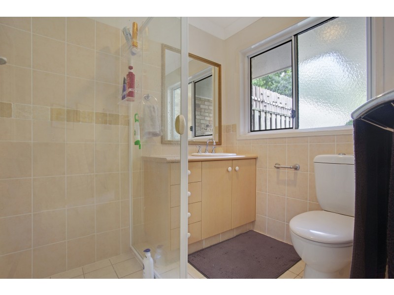 2/53 Mikado Way, Robina QLD 4226