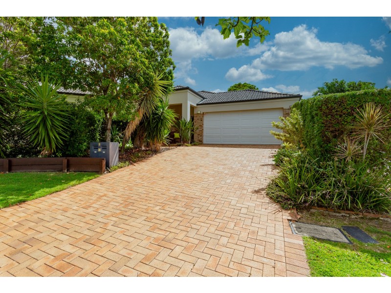 2/53 Mikado Way, Robina QLD 4226