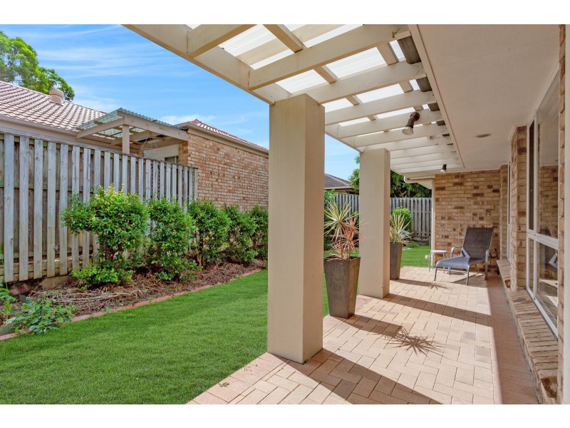 2/53 Mikado Way, Robina QLD 4226