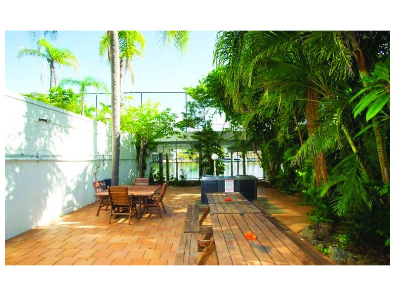 4B/2 Riverview Parade, Surfers Paradise QLD 4217