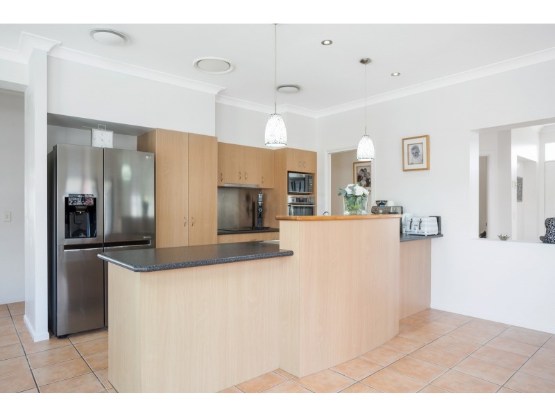 38 Straite Drive, Robina QLD 4226
