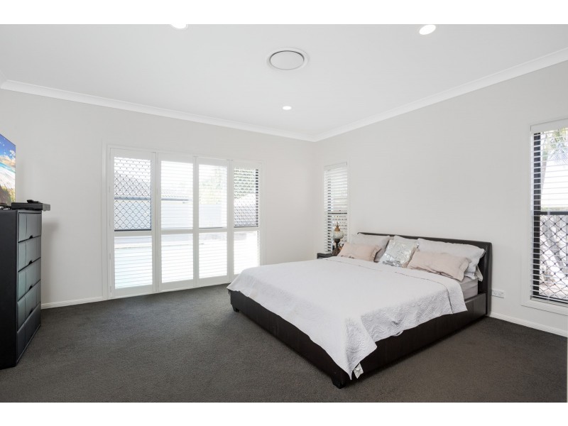 38 Straite Drive, Robina QLD 4226
