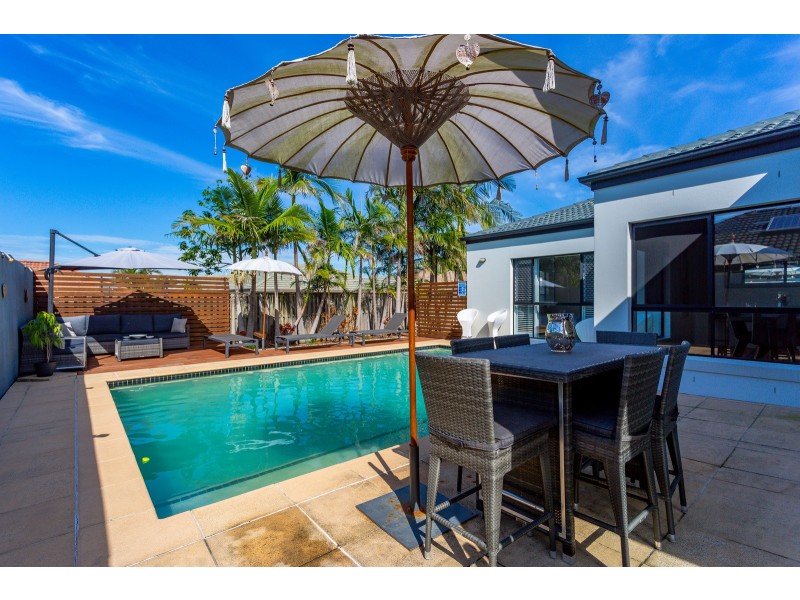 38 Straite Drive, Robina QLD 4226
