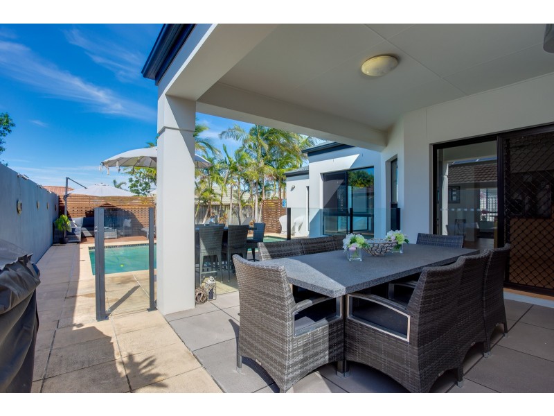 38 Straite Drive, Robina QLD 4226