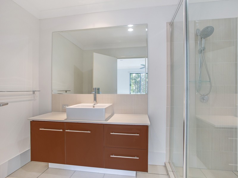 4/76 Bayswater Avenue, Varsity Lakes QLD 4227