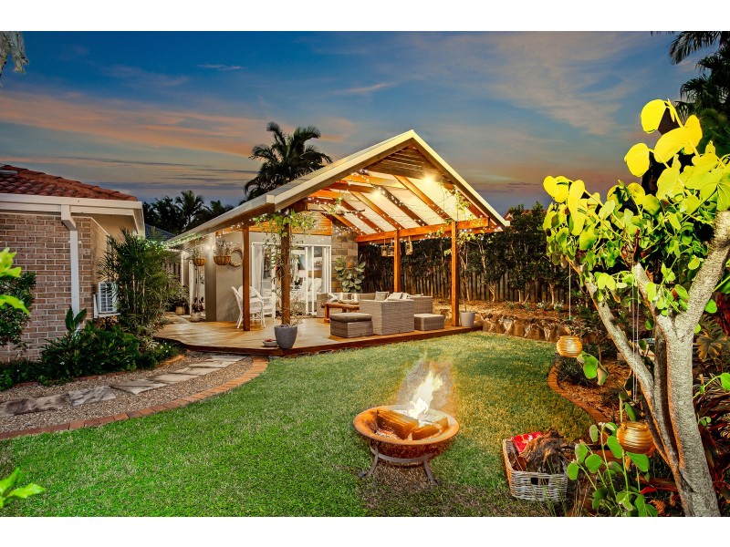 11 Brighton Crescent, Robina QLD 4226