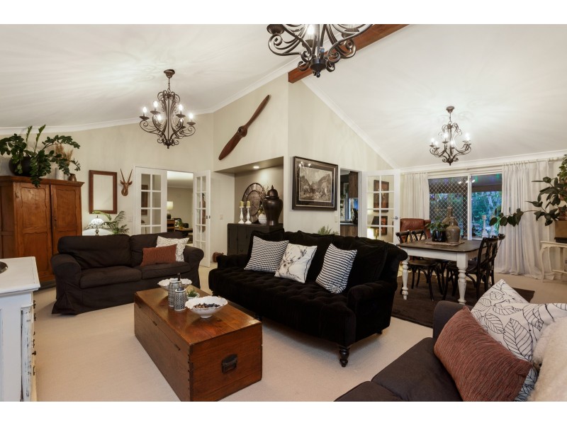 11 Brighton Crescent, Robina QLD 4226