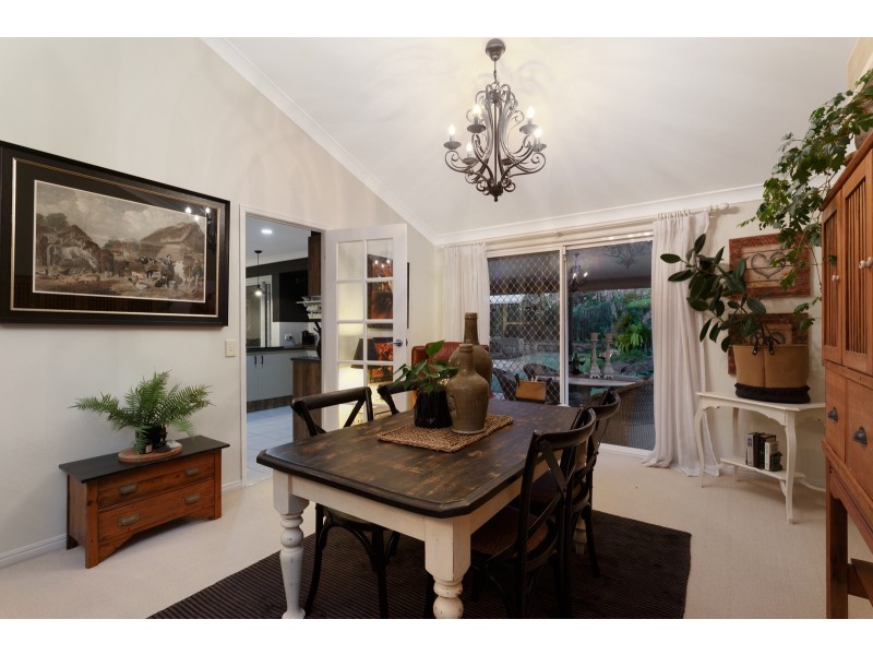 11 Brighton Crescent, Robina QLD 4226