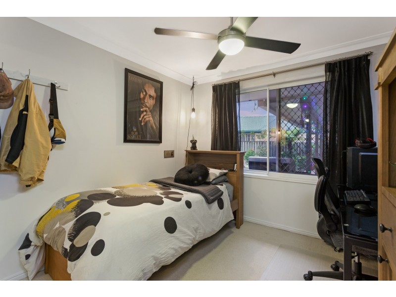 11 Brighton Crescent, Robina QLD 4226