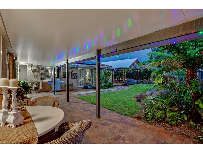 11 Brighton Crescent, Robina QLD 4226