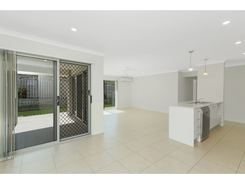 16 San Gabriel Crescent, Upper Coomera QLD 4209