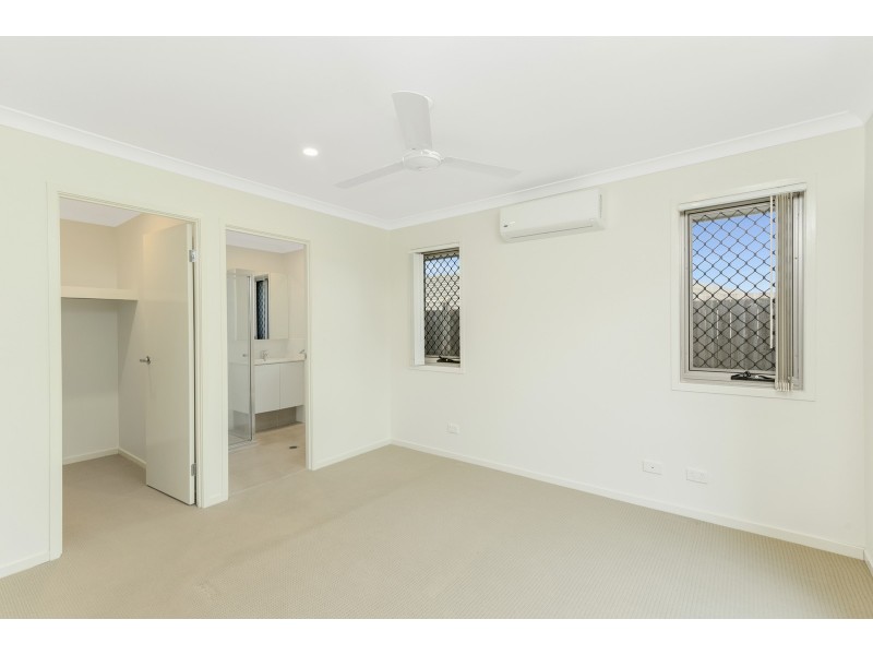 16 San Gabriel Crescent, Upper Coomera QLD 4209