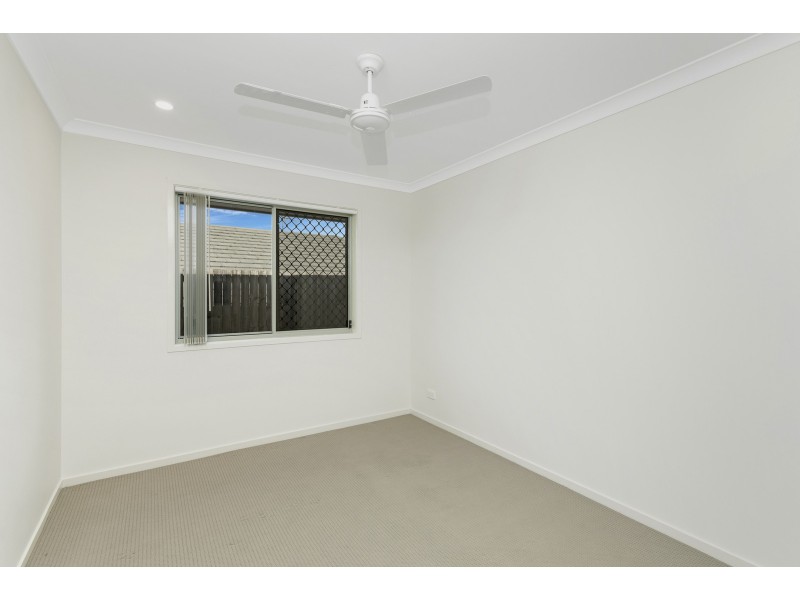 16 San Gabriel Crescent, Upper Coomera QLD 4209