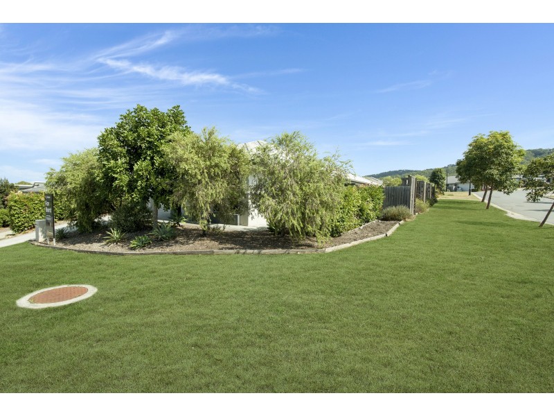 16 San Gabriel Crescent, Upper Coomera QLD 4209