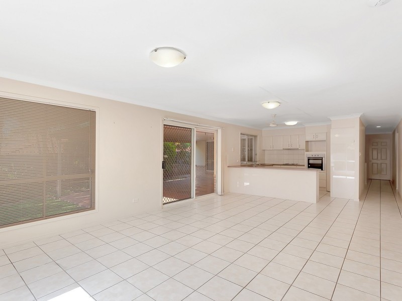 23 Gumleaf Drive, Molendinar QLD 4214