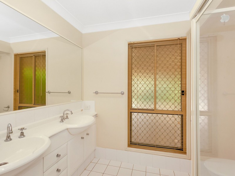 23 Gumleaf Drive, Molendinar QLD 4214
