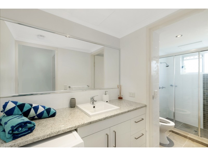 13/1899 Gold Coast Highway, Burleigh Heads QLD 4220