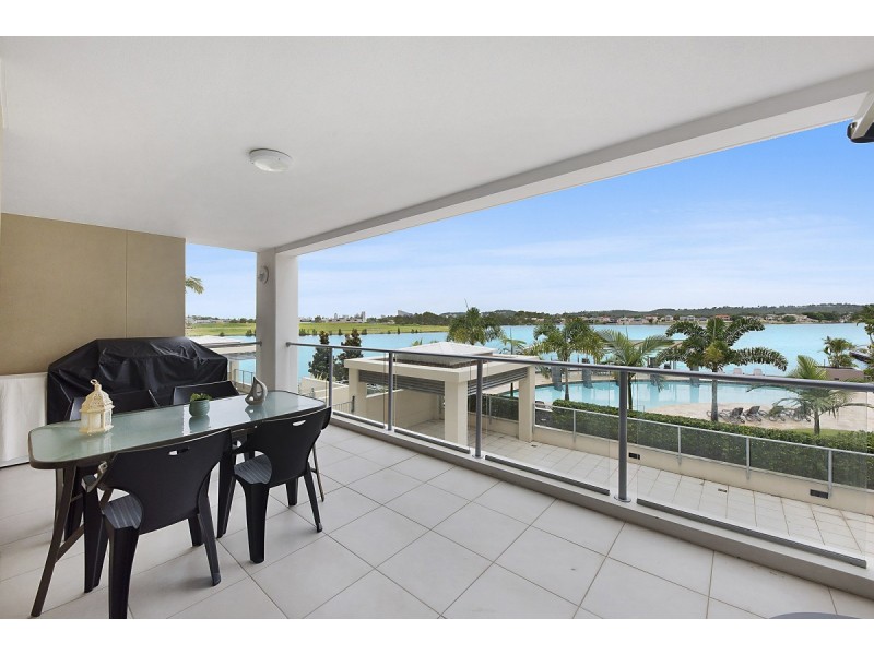 18/255 Varsity Parade, Varsity Lakes QLD 4227