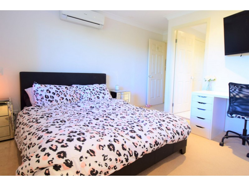 2/19 Eugenia Circuit, Robina QLD 4226