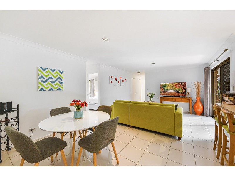 16 Trinity Place, Robina QLD 4226